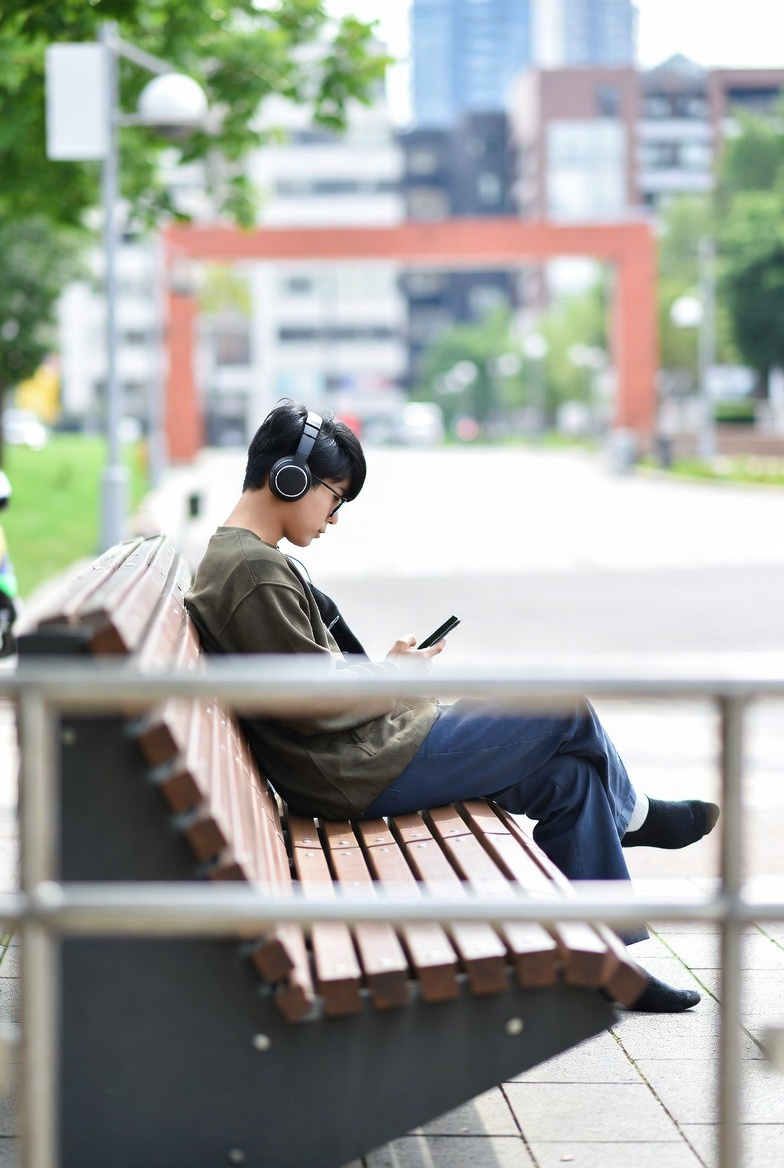 Pagi yang Bercahaya: Playlist Ringan yang Membuat Hari Dimulai dengan Senyum